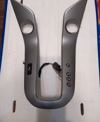 Chevrolet Cruze Gear shifter surround trim plastic 94565220