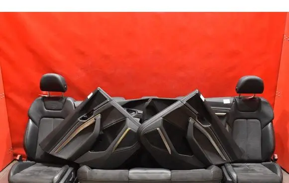 Audi e-tron Seat set 