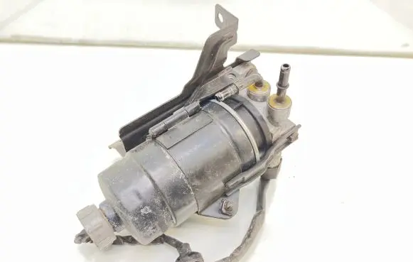 Hyundai Tucson JM Fuel filter housing 
