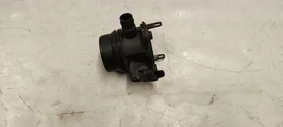 BMW 1 F40 Air intake duct part 8650761