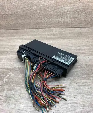 BMW 5 E60 E61 Comfort/convenience module 9176070 E6xKBM