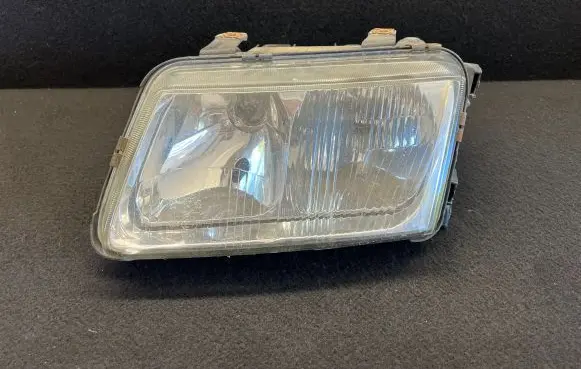 Audi A3 S3 8L Headlight/headlamp 96350500