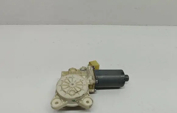 Mercedes-Benz CLS C218 AMG Rear door window regulator motor A2198200642 980045100