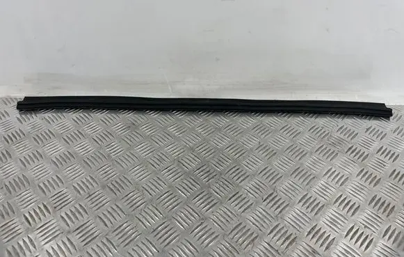 BMW iX2 (U10) Engine compartment rubber 9883422