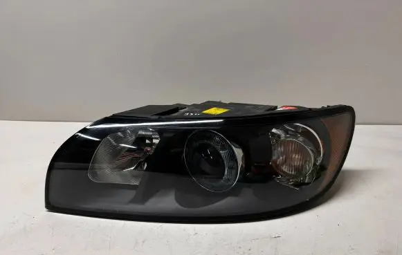 Volvo S40 Headlight/headlamp 30744675 0301198275
