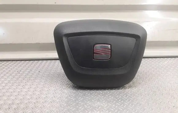 Seat Ibiza IV (6J,6P) Steering wheel airbag 6J0880201K