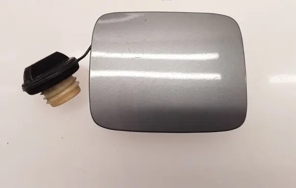 Nissan Primera Fuel tank cap