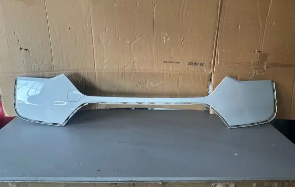 BMW i3 Front bumper splitter molding 7472923