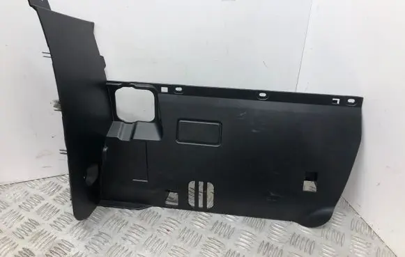 Dashboard lower bottom trim panel