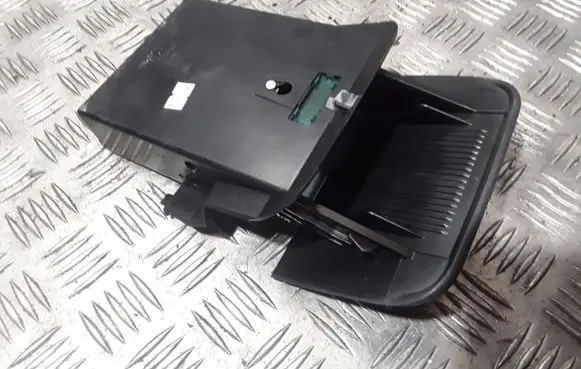 Volvo S70 V70 V70 XC Car ashtray 9158408