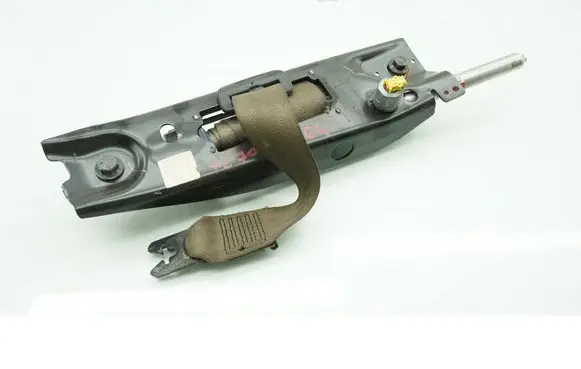 Volvo XC70 Front seatbelt