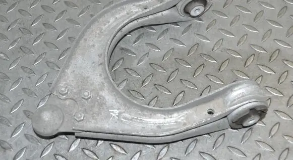 Mercedes-Benz CLS C219 Front lower control arm/wishbone