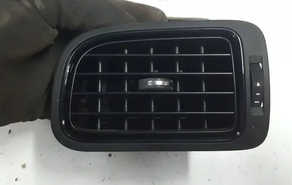 Volkswagen Polo V 6R Dash center air vent grill 6C0819703XXX 6C0819703