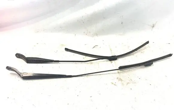 Citroen Berlingo Front wiper blade arm