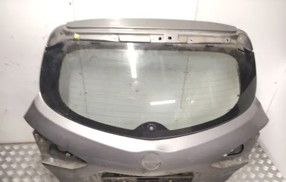 Nissan Pulsar Tailgate/trunk/boot lid