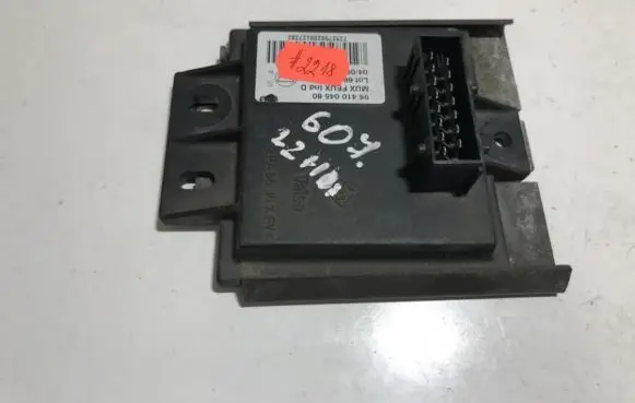 Peugeot 607 Ignition amplifier control unit 9641004580 lot663374