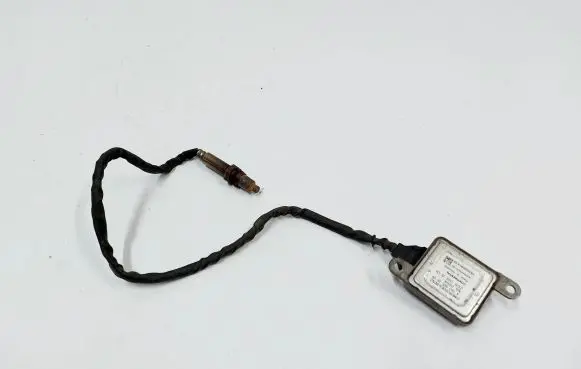 Mercedes-Benz C AMG W205 Lambda probe sensor A0009052809