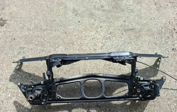 BMW 3 E46 Radiator support slam panel