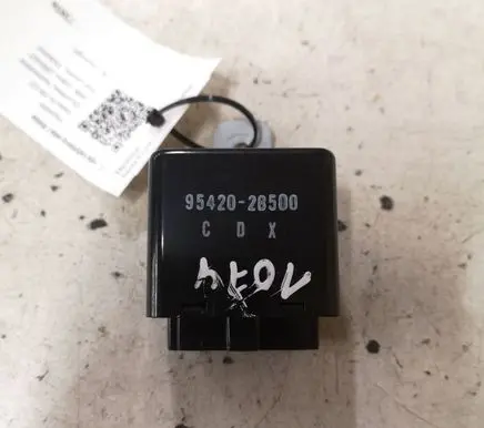 Hyundai Santa Fe Window wiper relay 954202B500