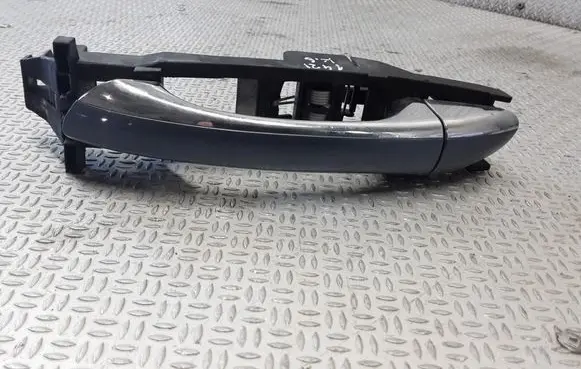 Mercedes-Benz E W211 Rear door exterior handle