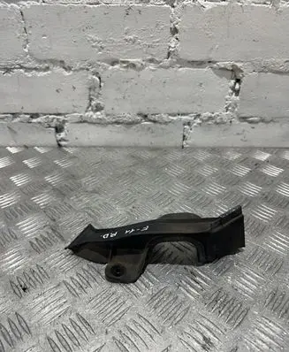 BMW 5 F10 F11 Engine compartment rubber 7206570