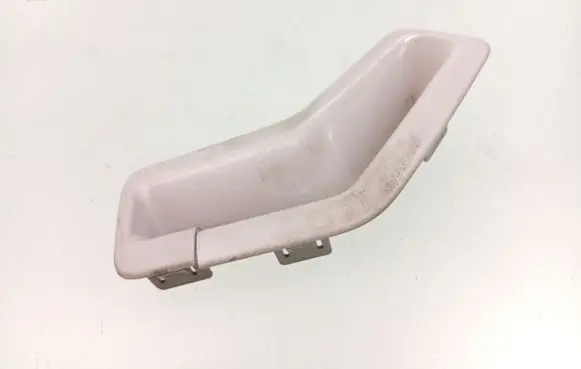 Volvo V70 Seat belt trim