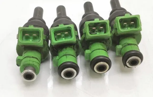 Mercedes-Benz E W211 Fuel injector 2710780549
