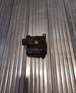 Toyota Corolla Verso AR10 Air flap motor/actuator 1138002051