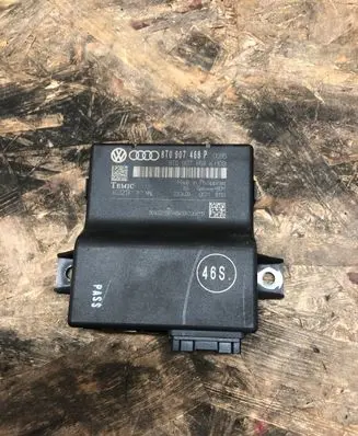 Audi A4 S4 B8 8K Gateway control module 8T0907468P