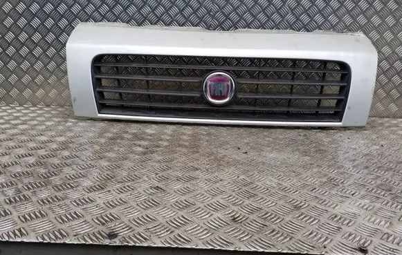 Fiat Ducato Front bumper upper radiator grill 1308067070