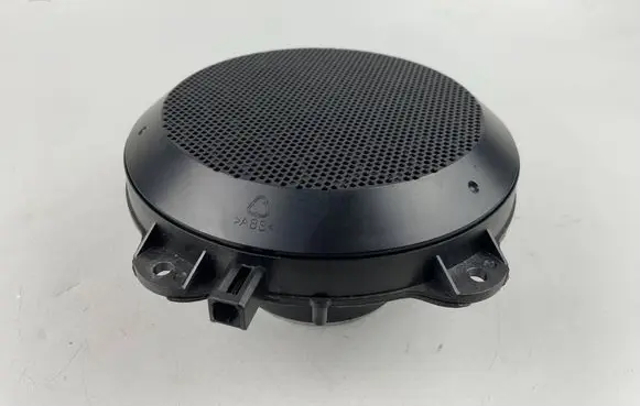 Jaguar XJ X350 Parcel shelf speaker 2R8318808BC 2R83-18808-BC