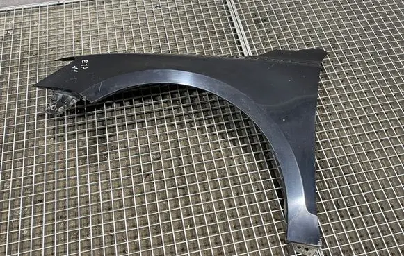Volkswagen Jetta VI Fender 5C6821105