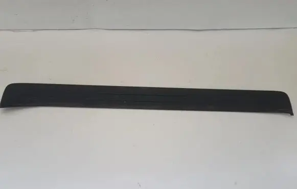 Subaru Legacy Side skirt front trim 