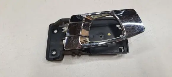 KIA Carens I Front door interior handle OK2FA58330
