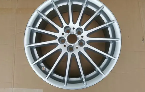 Jaguar F-Pace R18 alloy rim 