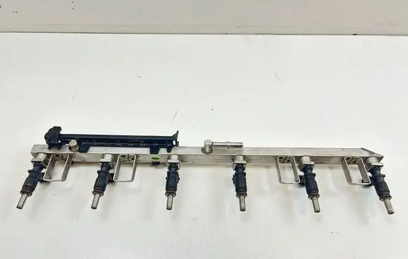 BMW 3 E90 E91 Fuel injectors set 7531634 7551498