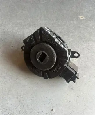 Volvo V50 Ignition lock 30768036