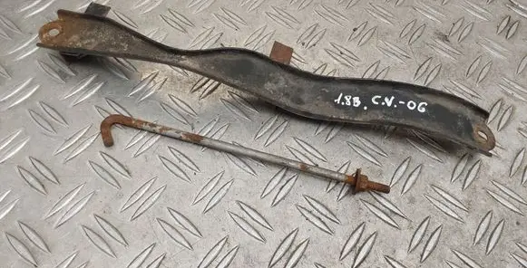 Toyota Corolla Verso E121 Battery bracket 