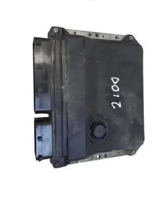 Toyota Avensis T270 Engine control unit/module 8966105D52 MB2759001931