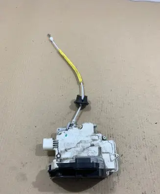 Audi A4 S4 B7 8E 8H Rear door lock 8E0839015AA