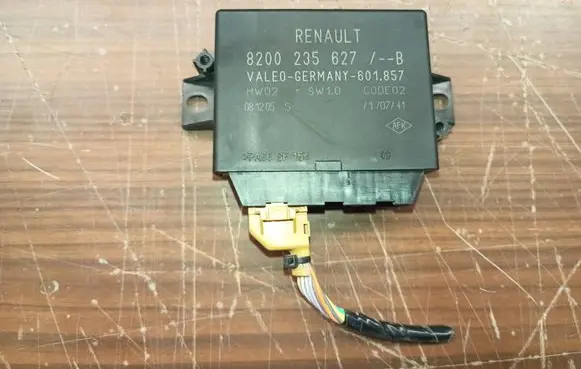 Renault Espace - Grand espace IV Parking PDC control unit/module 8200235627