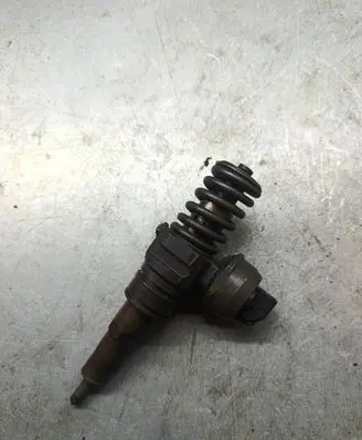 Volkswagen Sharan Fuel injector 038130073AH