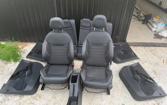Peugeot 2008 I Seat set