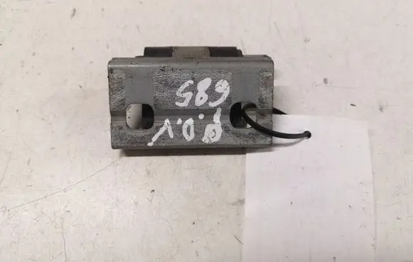 Volvo S60 Front door upper hinge