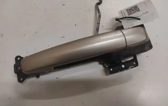 Suzuki Grand Vitara II Front door exterior handle