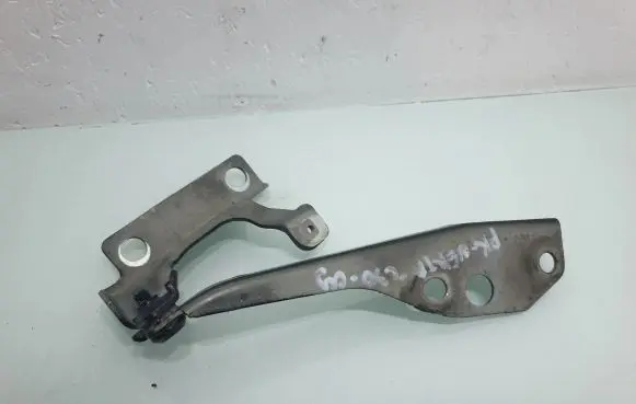 Volvo C30 Engine bonnet/hood hinges 30753597