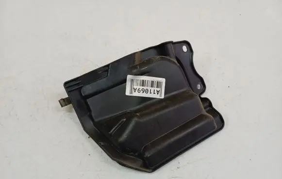 Toyota Previa (XR30, XR40) II Other exterior part 6752228010 67522-28010