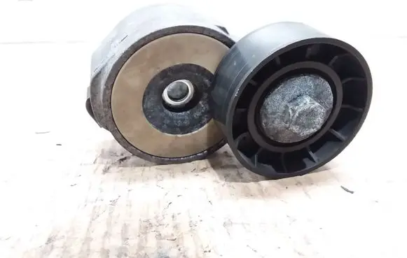 Opel Vectra C Alternator belt tensioner 55190813