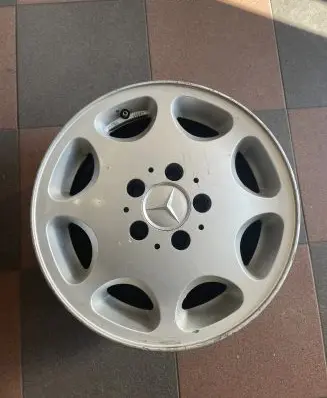 Mercedes-Benz 190 W201 R15 alloy rim KBA43037 43037