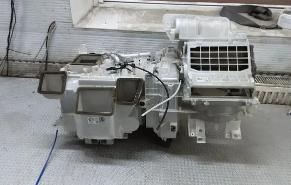 Toyota Yaris Interior heater climate box assembly 8701052570